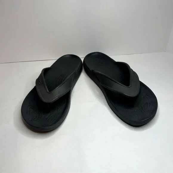 Crocs Gray Flip Flop Sandals Comfy Durable Unisex - Picture 8 of 10